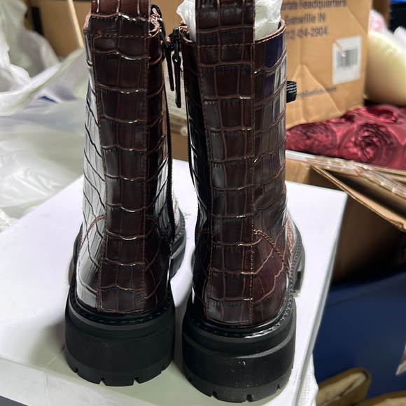 NIB Kurt Geiger Siva Croc Embossed Combat boots, size 5.5 - Picture 4 of 5